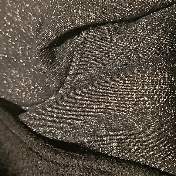 Robe - Picture 3 of 4